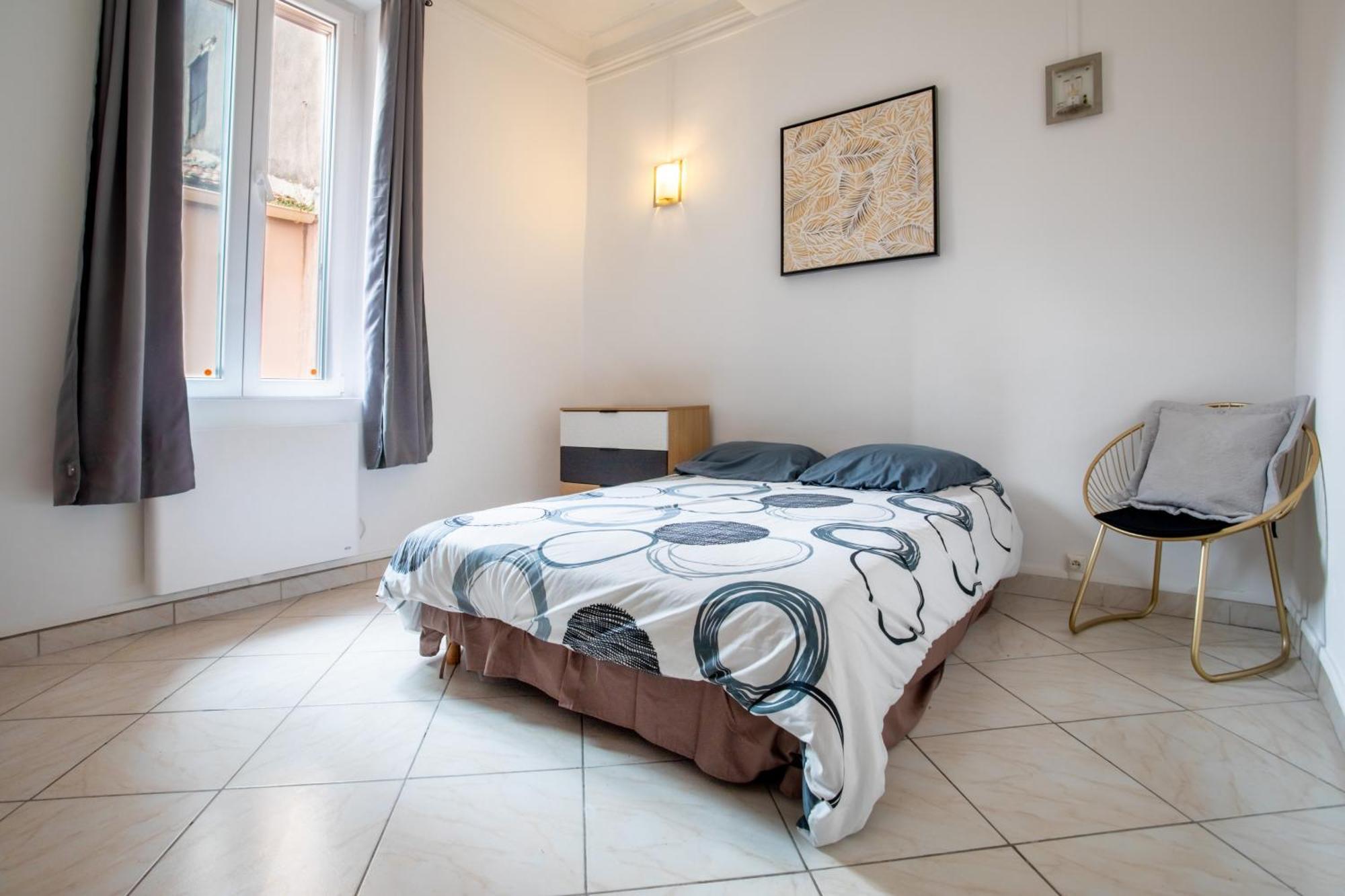 Grand appartement climatisé 3 chambres 6-8 pers Béziers Esterno foto