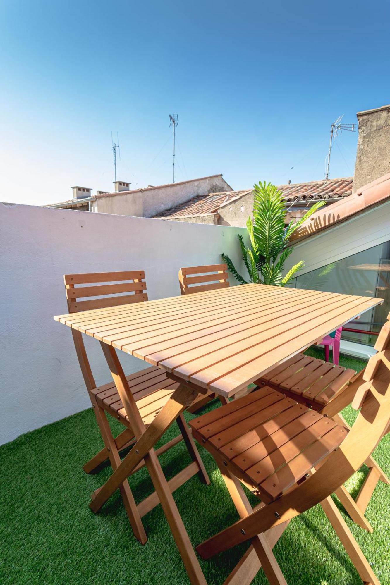 Grand appartement climatisé 3 chambres 6-8 pers Béziers Esterno foto