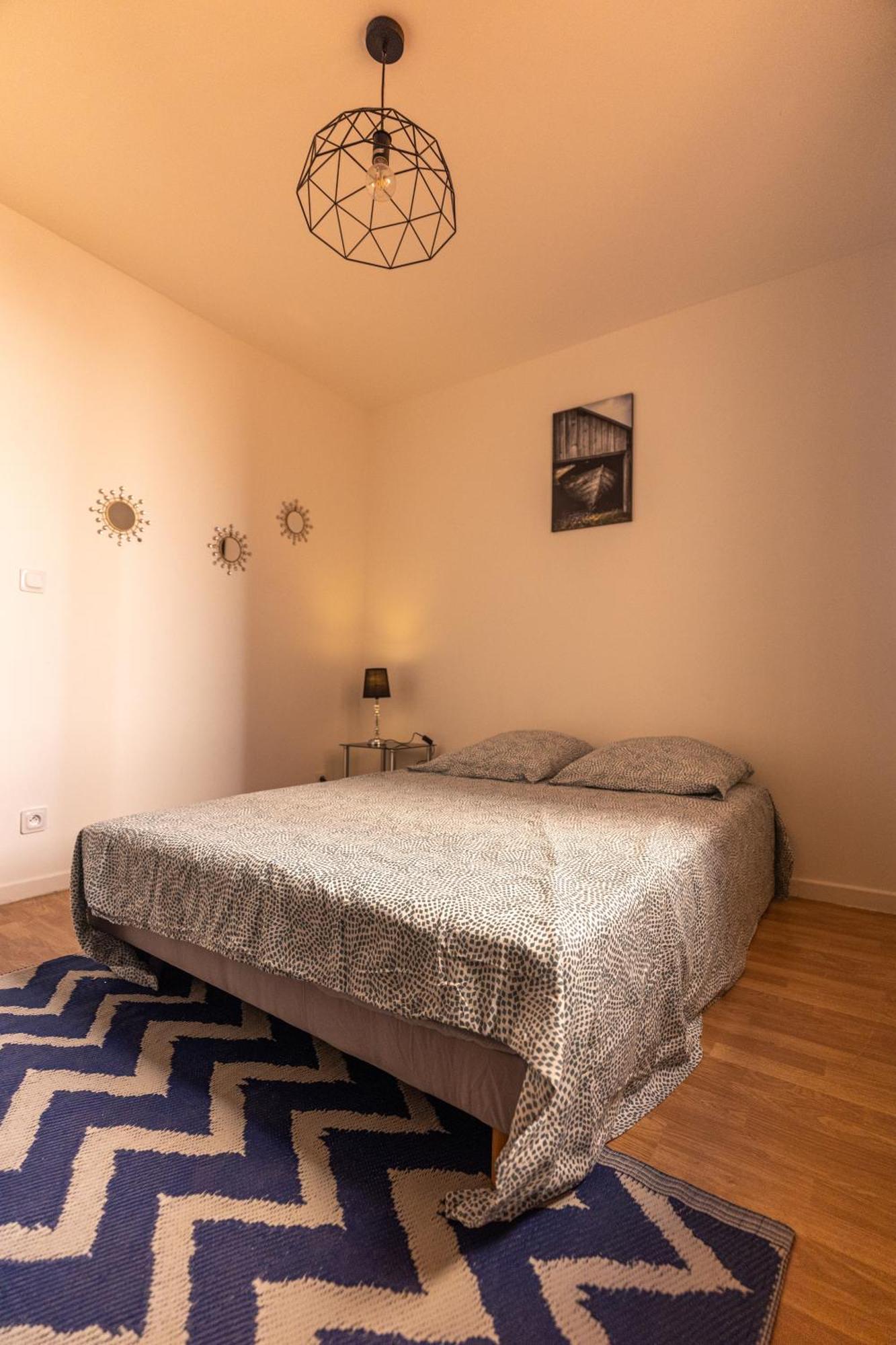 Grand appartement climatisé 3 chambres 6-8 pers Béziers Esterno foto